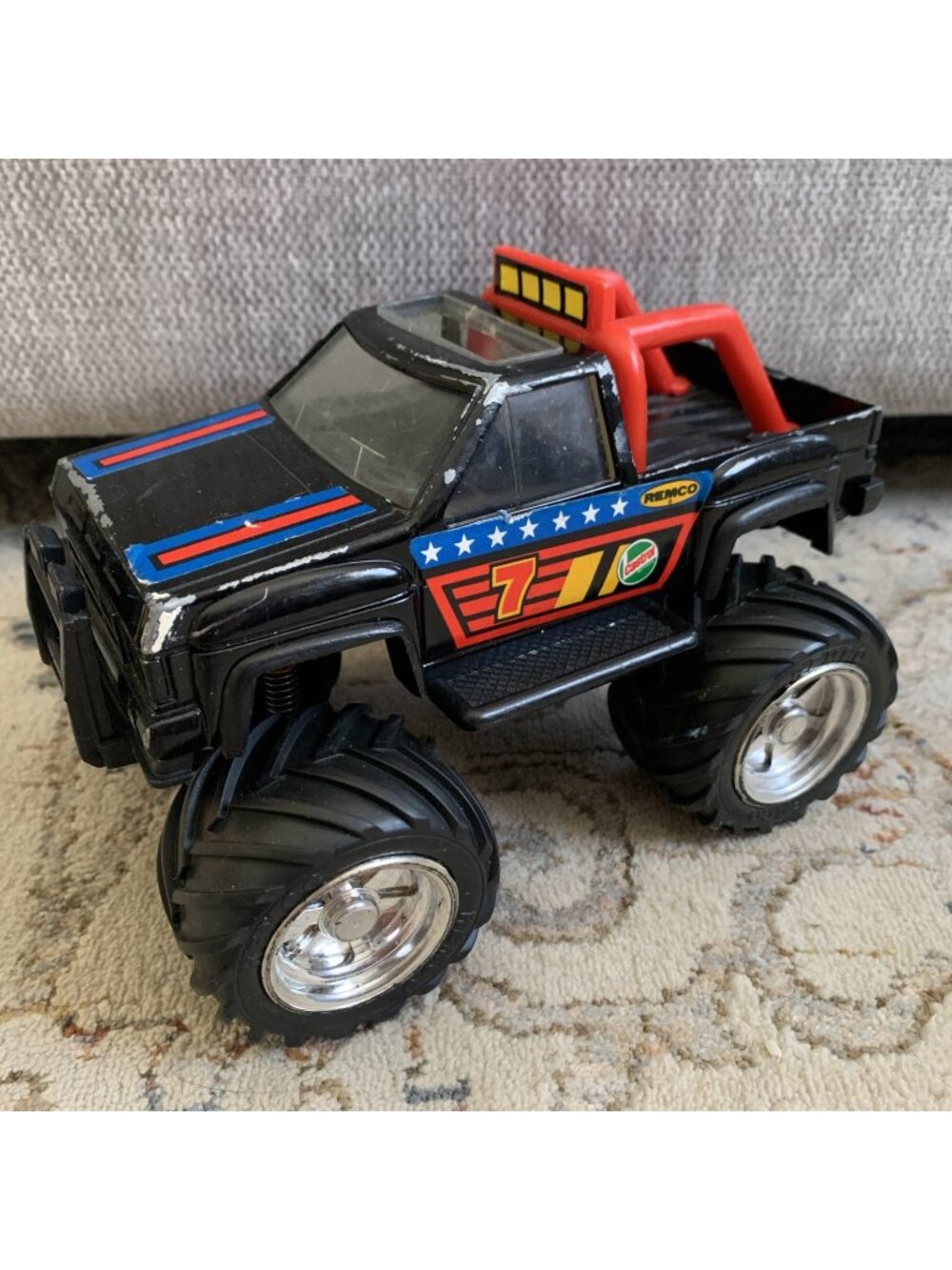 Vintage Remco Toys BIG 4x4 Truck 1987 Black Pick Up Monster Truck Castrol AS-IS